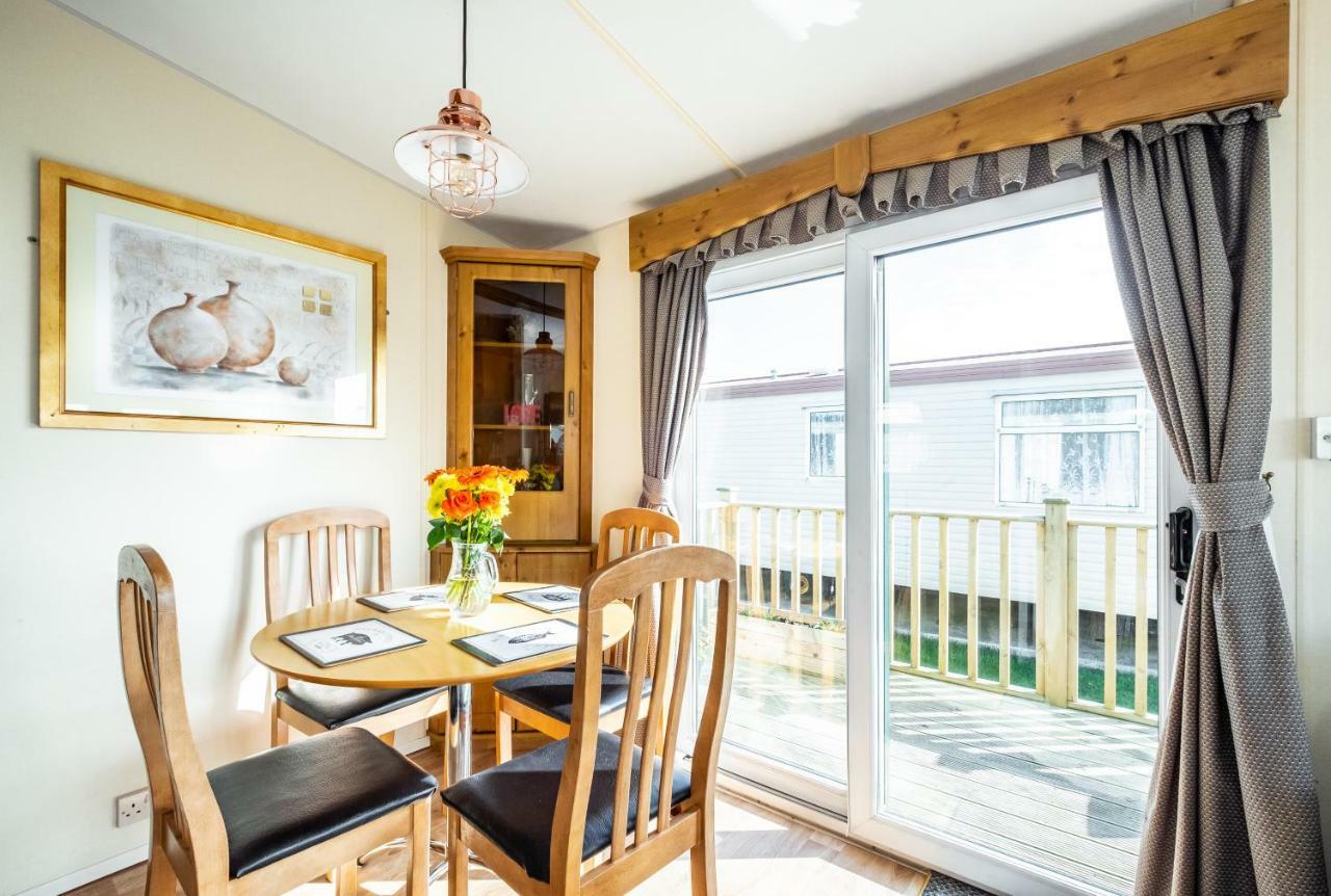 Caravan Beach Holiday Otel Saint Osyth Dış mekan fotoğraf