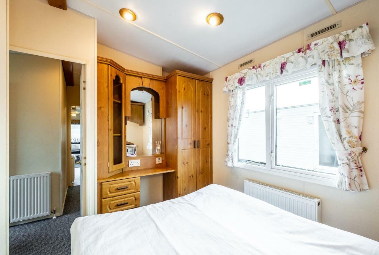 Caravan Beach Holiday Otel Saint Osyth Dış mekan fotoğraf